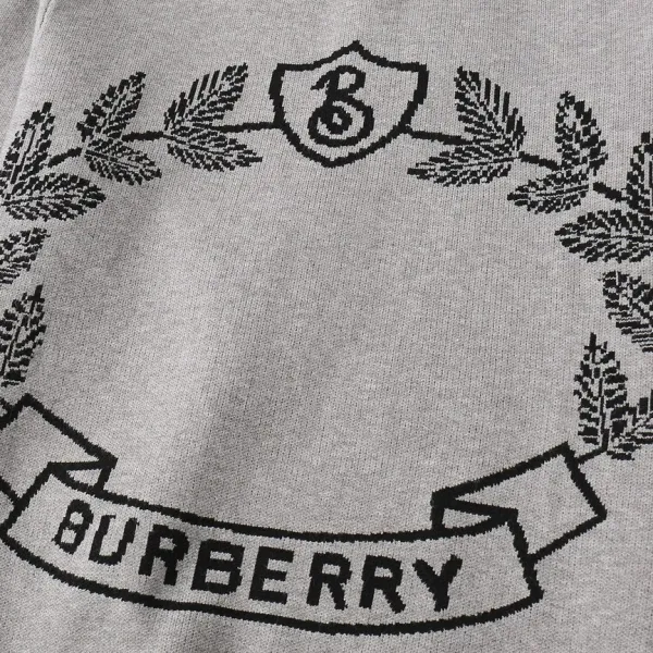【BURBERRY 公式旗艦店】 バーバリー  セーター好評に付き再入荷！ 240930