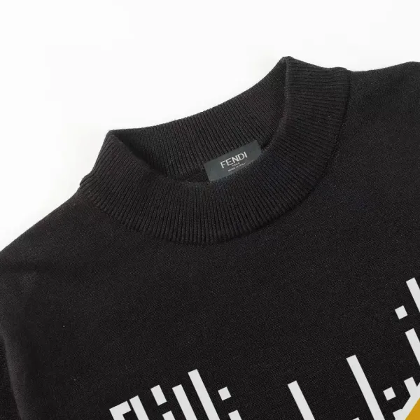 【FENDI 公式旗艦店】フェンディ   セーター好評に付き再入荷！250109