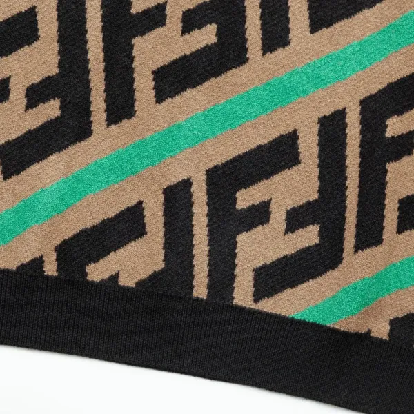 【FENDI  公式旗艦店】フェンディ セーター好評に付き再入荷！ 241101
