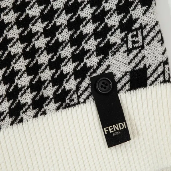 【FENDI  公式旗艦店】フェンディ セーター好評に付き再入荷！ 241101