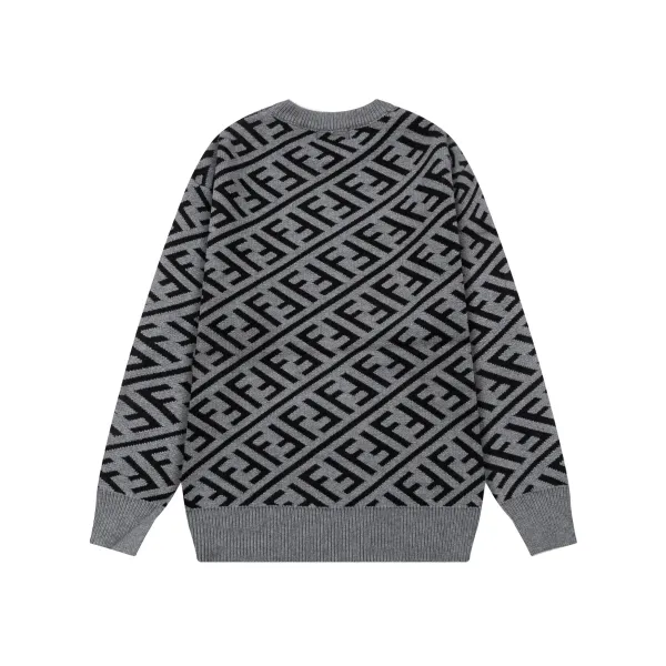 【FENDI 公式旗艦店】フェンディ   セーター好評に付き再入荷！ 240929