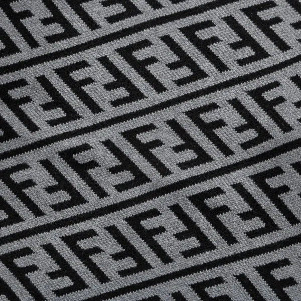 【FENDI 公式旗艦店】フェンディ   セーター好評に付き再入荷！ 240929