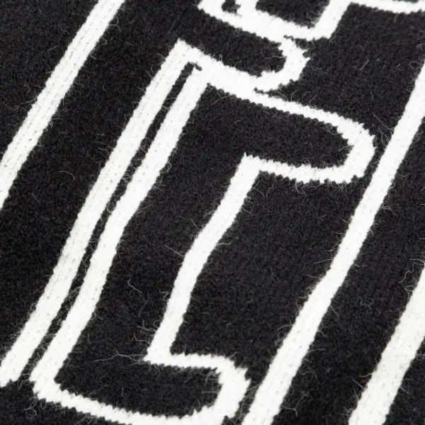 【FENDI 公式旗艦店】フェンディ   セーター好評に付き再入荷！ 240929