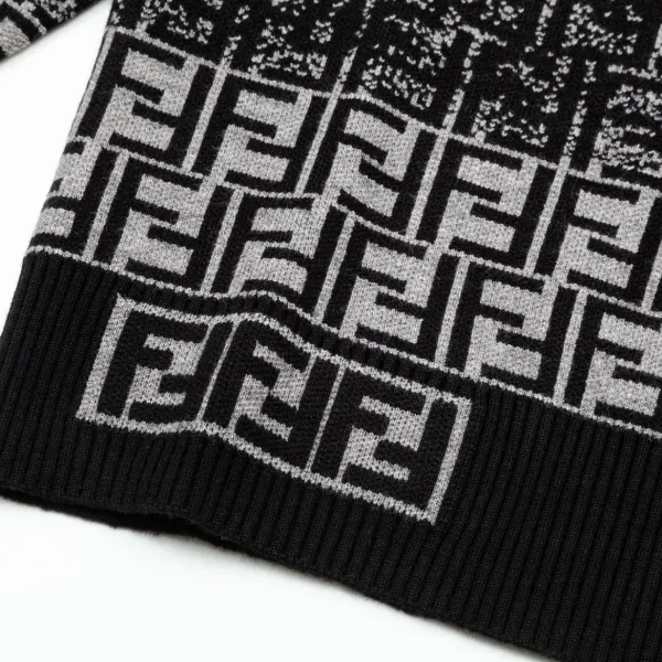 【FENDI 公式旗艦店】フェンディ   セーター好評に付き再入荷！ 240929