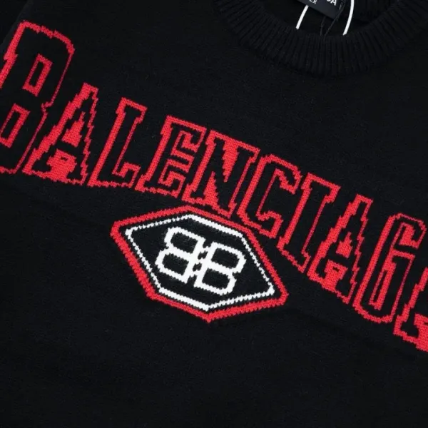 【BALENCIAGA  公式旗艦店】バレンシアガ   セーター好評に付き再入荷！ 250109