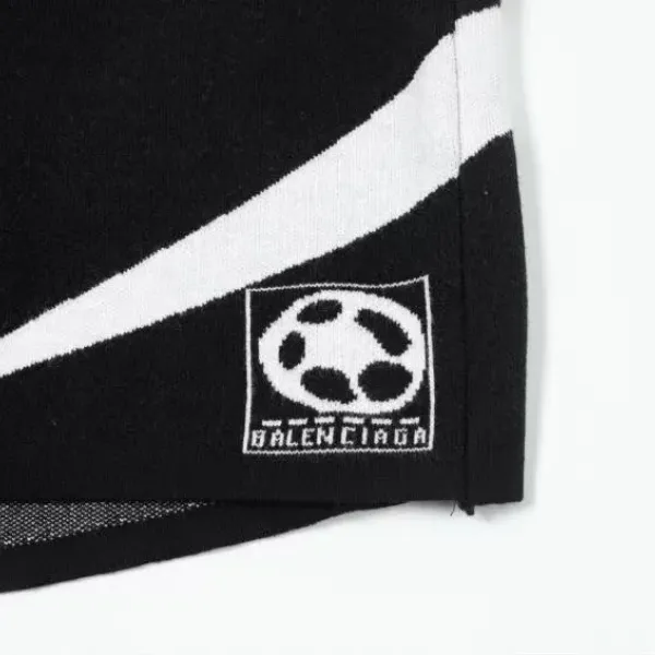 【BALENCIAGA  公式旗艦店】バレンシアガ   セーター好評に付き再入荷！ 241101