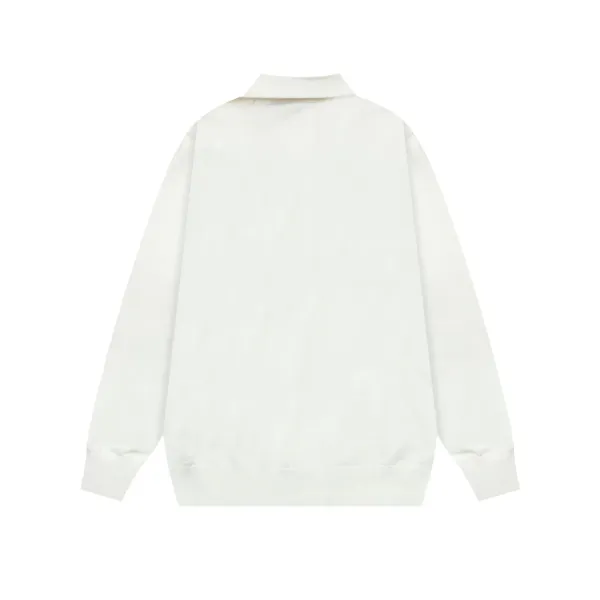 【PRADA 公式旗艦店】プラダ  セーター好評に付き再入荷！ 240930