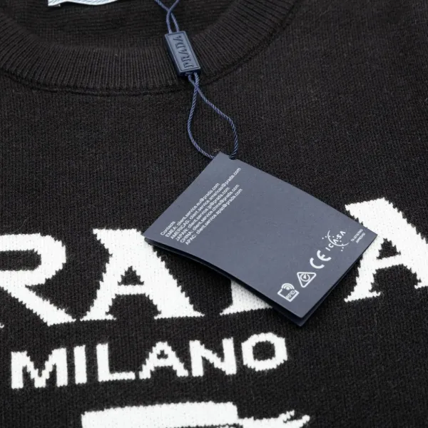 【PRADA 公式旗艦店】プラダ  セーター好評に付き再入荷！ 240930