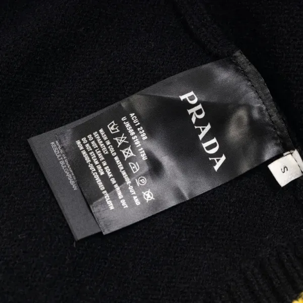 【PRADA 公式旗艦店】プラダ  セーター好評に付き再入荷！ 240930