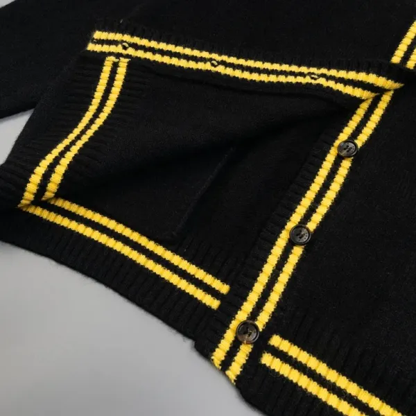 【PRADA 公式旗艦店】プラダ  セーター好評に付き再入荷！ 240930