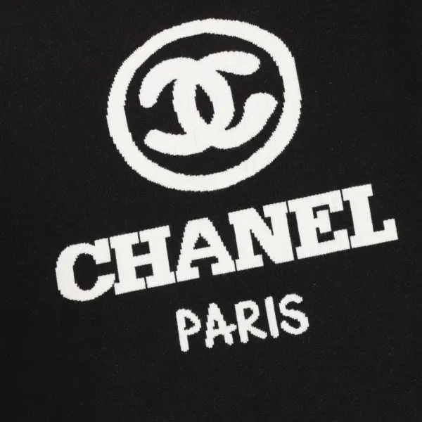 【CHANEL  公式旗艦店】シャネル  セーター好評に付き再入荷！ 241231