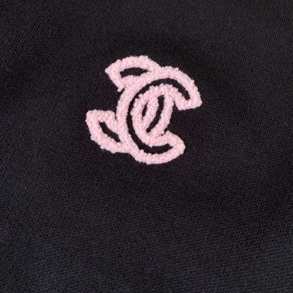 【CHANEL  公式旗艦店】シャネル  セーター好評に付き再入荷！ 241231