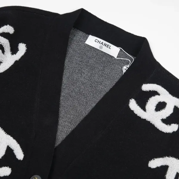 【CHANEL  公式旗艦店】シャネル  セーター好評に付き再入荷！ 241102