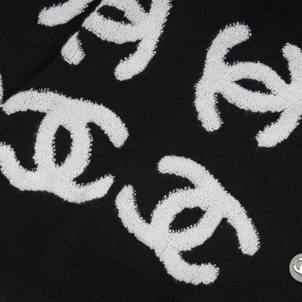 【CHANEL  公式旗艦店】シャネル  セーター好評に付き再入荷！ 241102