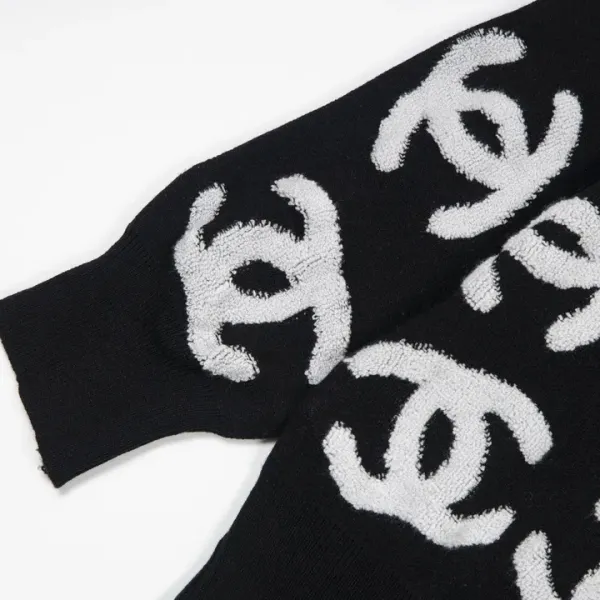 【CHANEL  公式旗艦店】シャネル  セーター好評に付き再入荷！ 241102