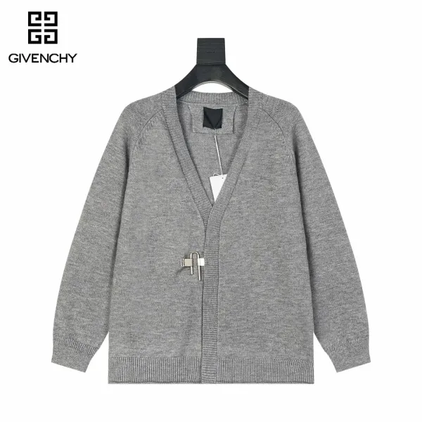 【GIVENCHY   公式旗艦店】ジバンシー   セーター好評に付き再入荷！241115