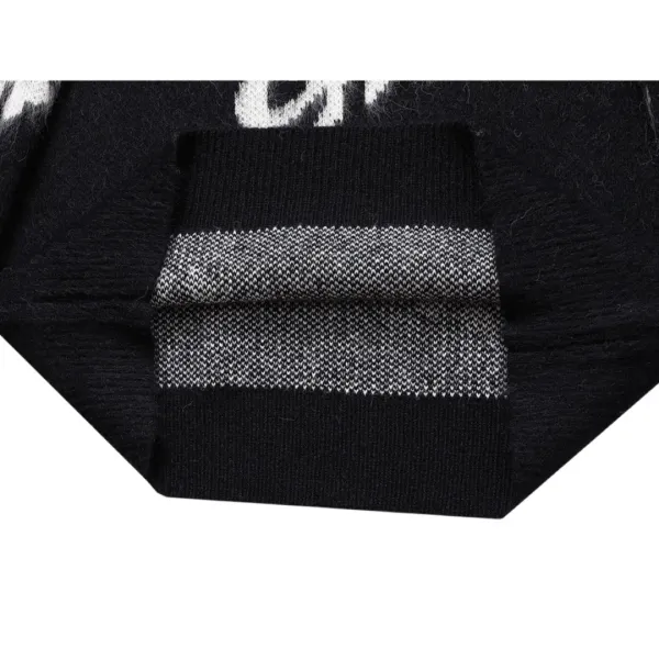 【GIVENCHY   公式旗艦店】ジバンシー  セーター好評に付き再入荷！ 241031