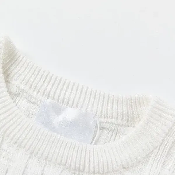 【GIVENCHY   公式旗艦店】ジバンシー  セーター好評に付き再入荷！ 241031