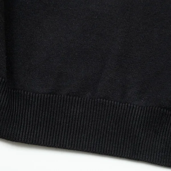 【GIVENCHY  公式旗艦店】ジバンシー  セーター好評に付き再入荷！ 240930