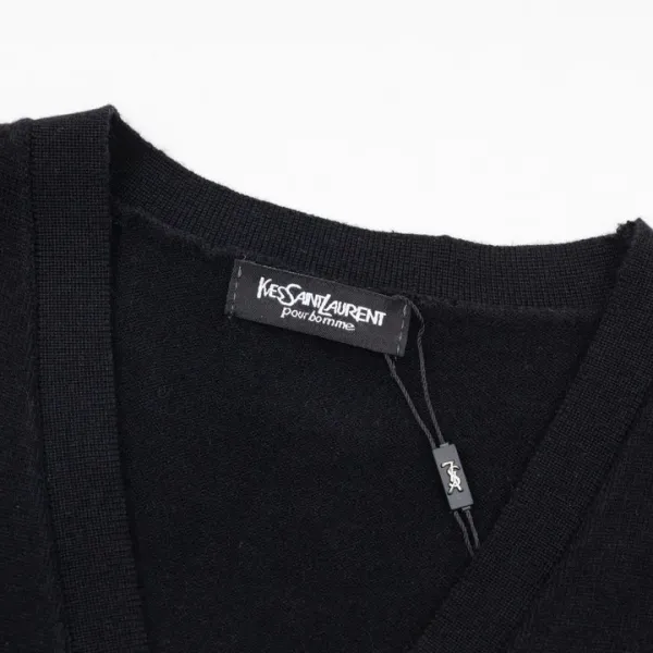 【YSL SAINT LAURENT   公式旗艦店】サンローラン   セーター好評に付き再入荷！ 241116
