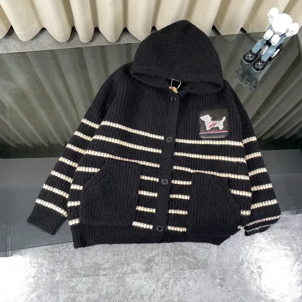 【ThomBrowne   公式旗艦店】トムブラウン  セーター   ご好評に付き再入荷！241230