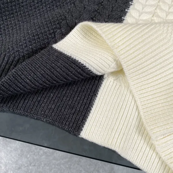 【ThomBrowne   公式旗艦店】トムブラウン セーター   ご好評に付き再入荷！241230