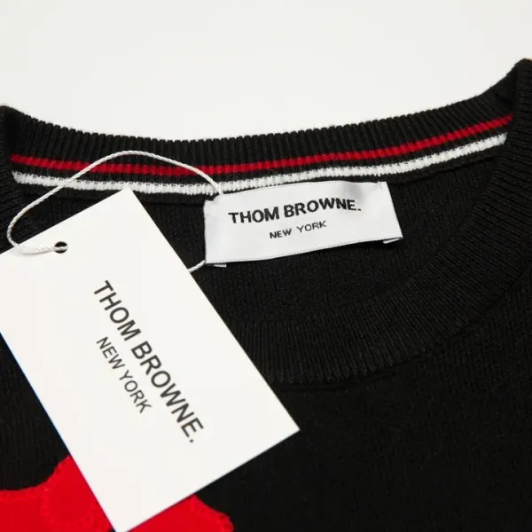 【ThomBrowne  公式旗艦店】トムブラウン  セーター  ご好評に付き再入荷！241230