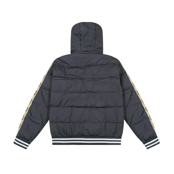 【GUCCI  公式旗艦店】グッチ   ダウンジャケット ご好評に付き再入荷！241205