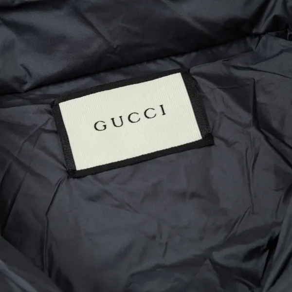 【GUCCI  公式旗艦店】グッチ   ダウンジャケット ご好評に付き再入荷！241205