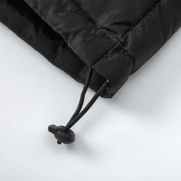 【GUCCI  公式旗艦店】グッチ   ダウンジャケット ご好評に付き再入荷！241205