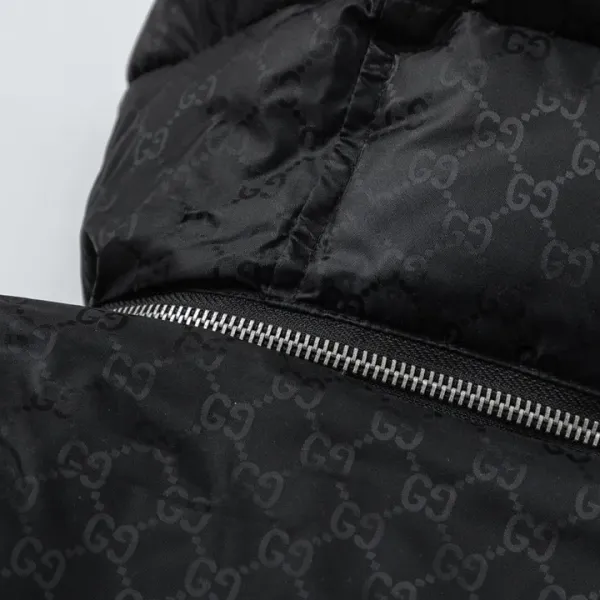 【GUCCI  公式旗艦店】グッチ   ダウンジャケット ご好評に付き再入荷！241205