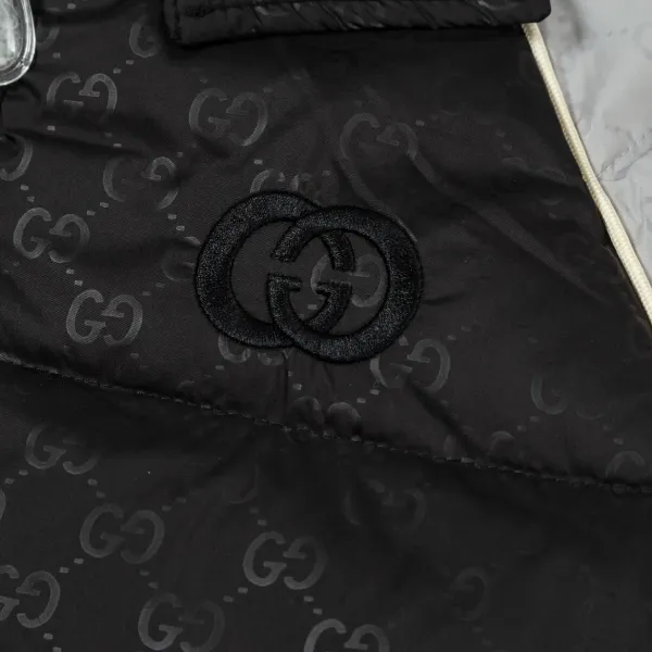 【GUCCI  公式旗艦店】グッチ   ダウンジャケット ご好評に付き再入荷！240927
