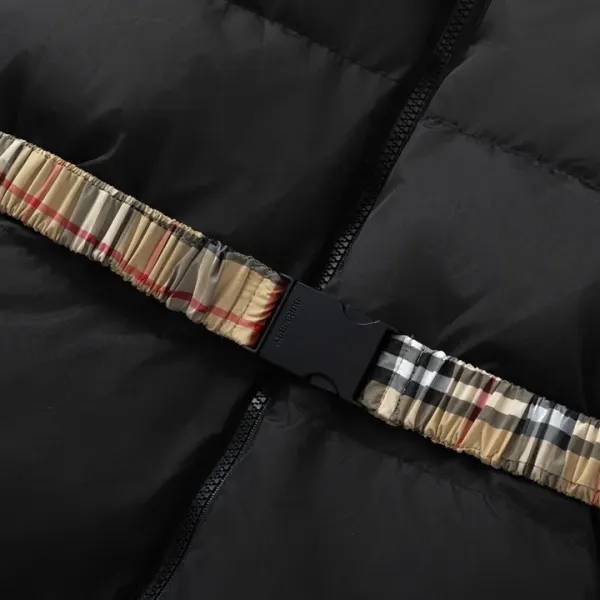 【BURBERRY  公式旗艦店】バーバリー   ダウンジャケット ご好評に付き再入荷！241226
