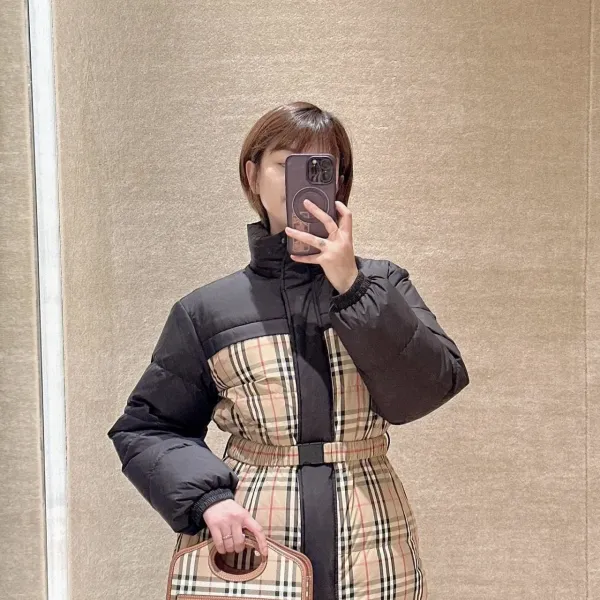 【BURBERRY  公式旗艦店】バーバリー   ダウンジャケット ご好評に付き再入荷！241226