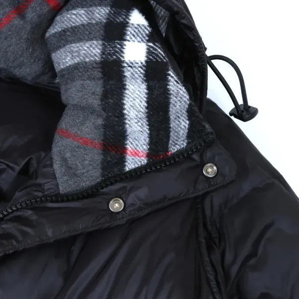 【BURBERRY  公式旗艦店】バーバリー  ダウンジャケット ご好評に付き再入荷！241226