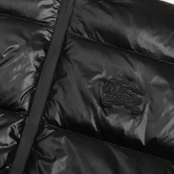 【BURBERRY  公式旗艦店】バーバリー   ダウンジャケット ご好評に付き再入荷！241102