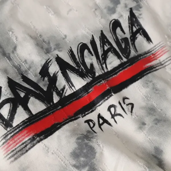 【BALENCIAGA   公式旗艦店】バレンシアガ   ダウンジャケット ご好評に付き再入荷！ 241214