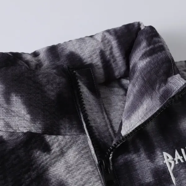 【BALENCIAGA   公式旗艦店】バレンシアガ   ダウンジャケット ご好評に付き再入荷！ 241214