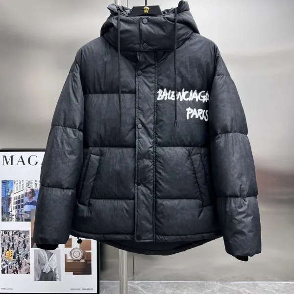 【BALENCIAGA   公式旗艦店】バレンシアガ   ダウンジャケット ご好評に付き再入荷！  241205