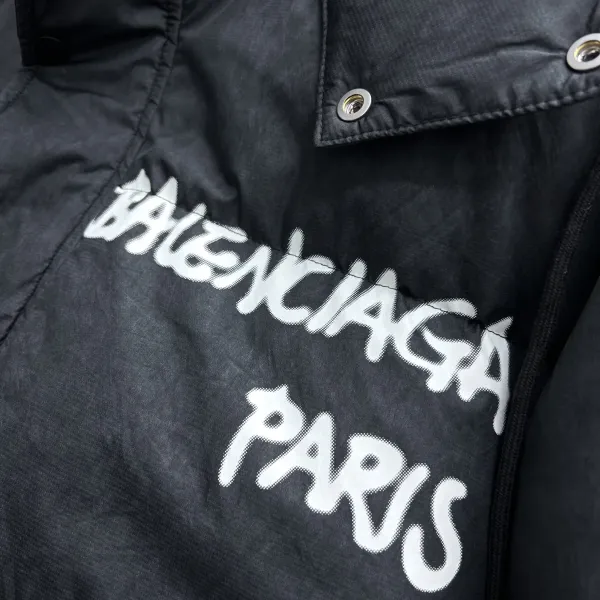 【BALENCIAGA   公式旗艦店】バレンシアガ   ダウンジャケット ご好評に付き再入荷！  241205