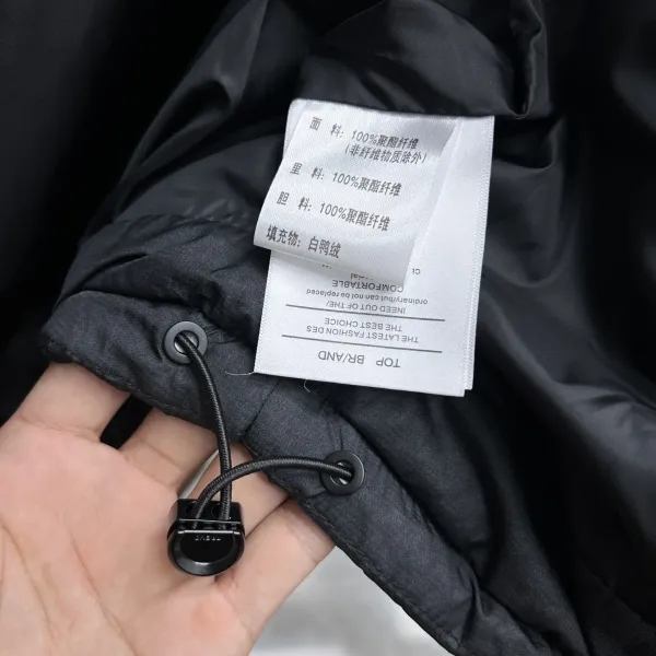【BALENCIAGA   公式旗艦店】バレンシアガ   ダウンジャケット ご好評に付き再入荷！  241205