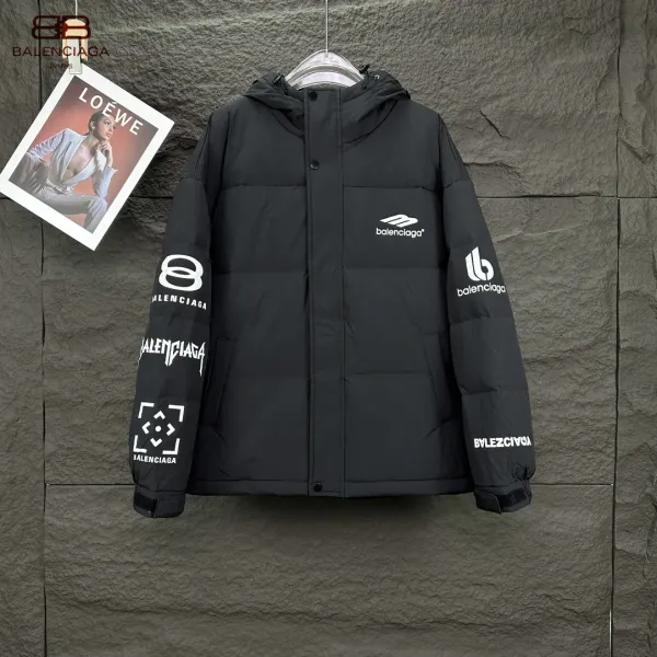 【BALENCIAGA   公式旗艦店】バレンシアガ   ダウンジャケット ご好評に付き再入荷！  241205