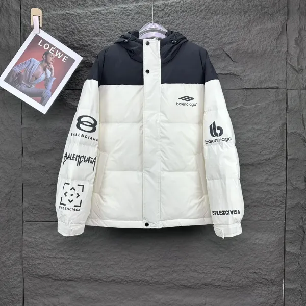 【BALENCIAGA   公式旗艦店】バレンシアガ   ダウンジャケット ご好評に付き再入荷！  241205