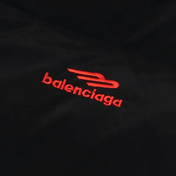 【BALENCIAGA  公式旗艦店】バレンシアガ  リバーシブル  ダウンジャケット ご好評に付き再入荷！241024