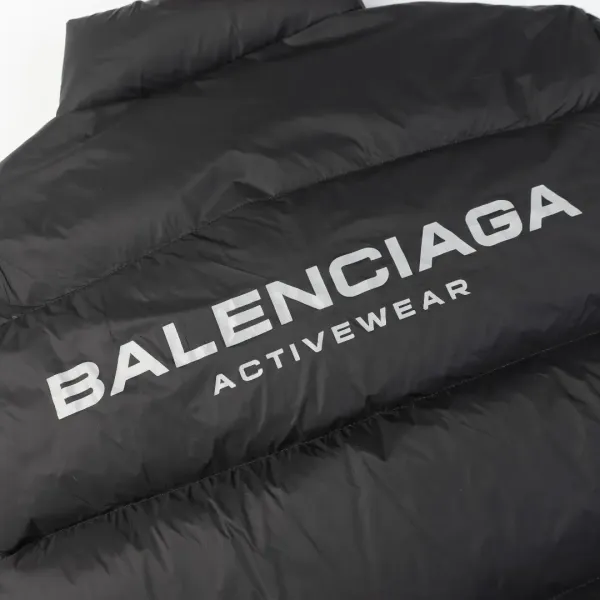 【BALENCIAGA  公式旗艦店】バレンシアガ    ダウンジャケット ご好評に付き再入荷！241024