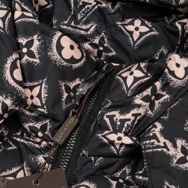 LV 【LOUIS VUITTON 公式旗艦店】ルイヴィトン ダウンジャケット ご好評に付き再入荷！240927