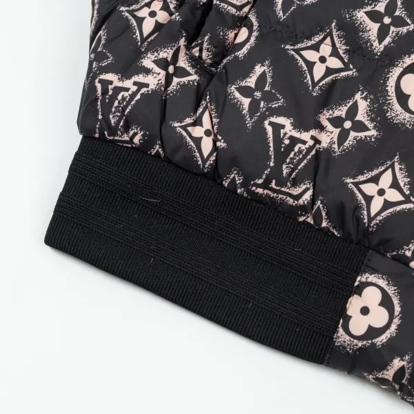 LV 【LOUIS VUITTON 公式旗艦店】ルイヴィトン ダウンジャケット ご好評に付き再入荷！240927