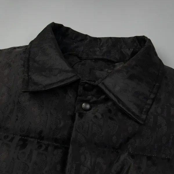 【DIOR  公式旗艦店】ディオール  ダウンジャケット ご好評に付き再入荷！ 241112