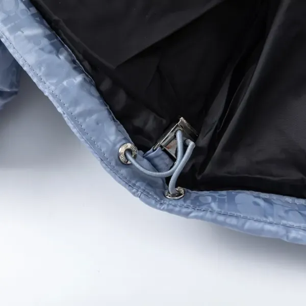 【DIOR  公式旗艦店】ディオール  ダウンジャケット ご好評に付き再入荷！ 241112