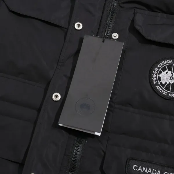 【Canada Goose  公式旗艦店】 カナダグース  ダウンジャケット ご好評に付き再入荷！241227